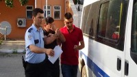 Karısına şişle işkence yapan öğretmen tutuklandı