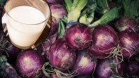 Mor soğan ve süt karışımının faydaları