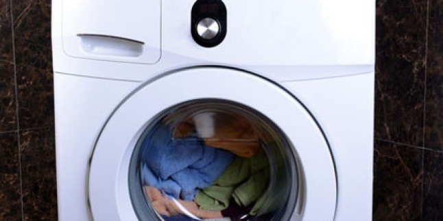 Çamaşır makinesinin altındaki bu kapak…