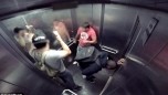 Asansörde İshal Olan Adam Korkuttu