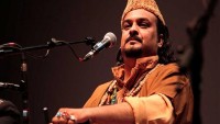 Pakistanlı ünlü sufi şarkıcı Amjad Sabri arabasında öldürüldü
